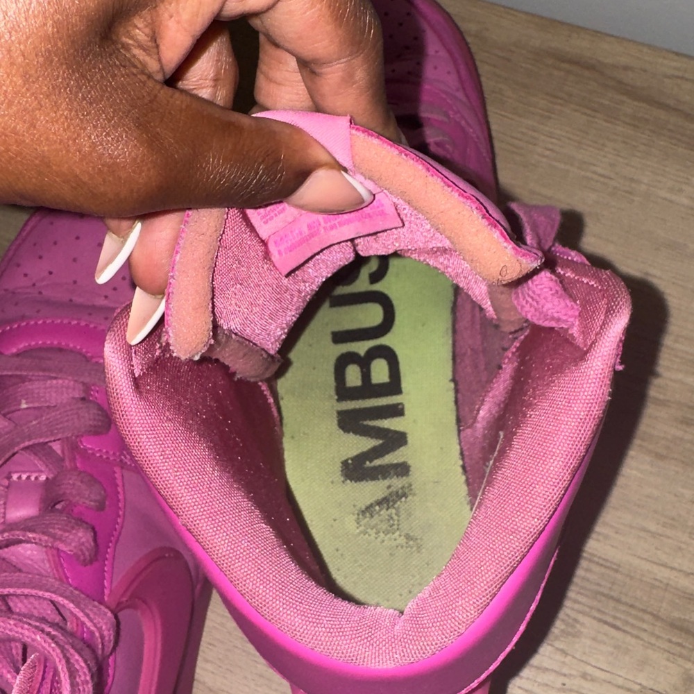 Nike Dunk High
AMBUSH Active Fuchsia - Picture 5 of 7